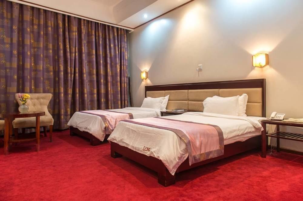 Lake View Resort Hotel Mbarara Extérieur photo