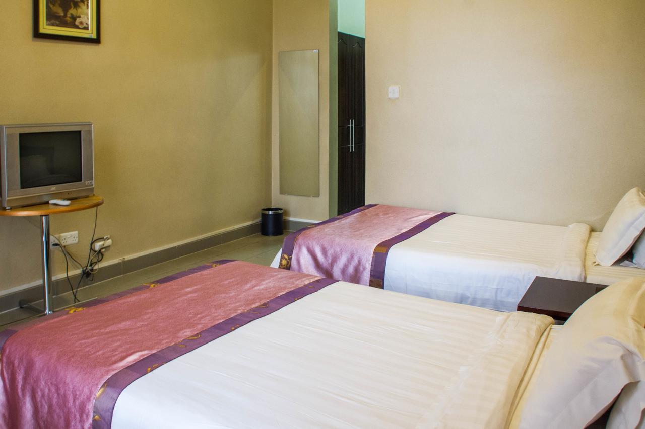Lake View Resort Hotel Mbarara Extérieur photo