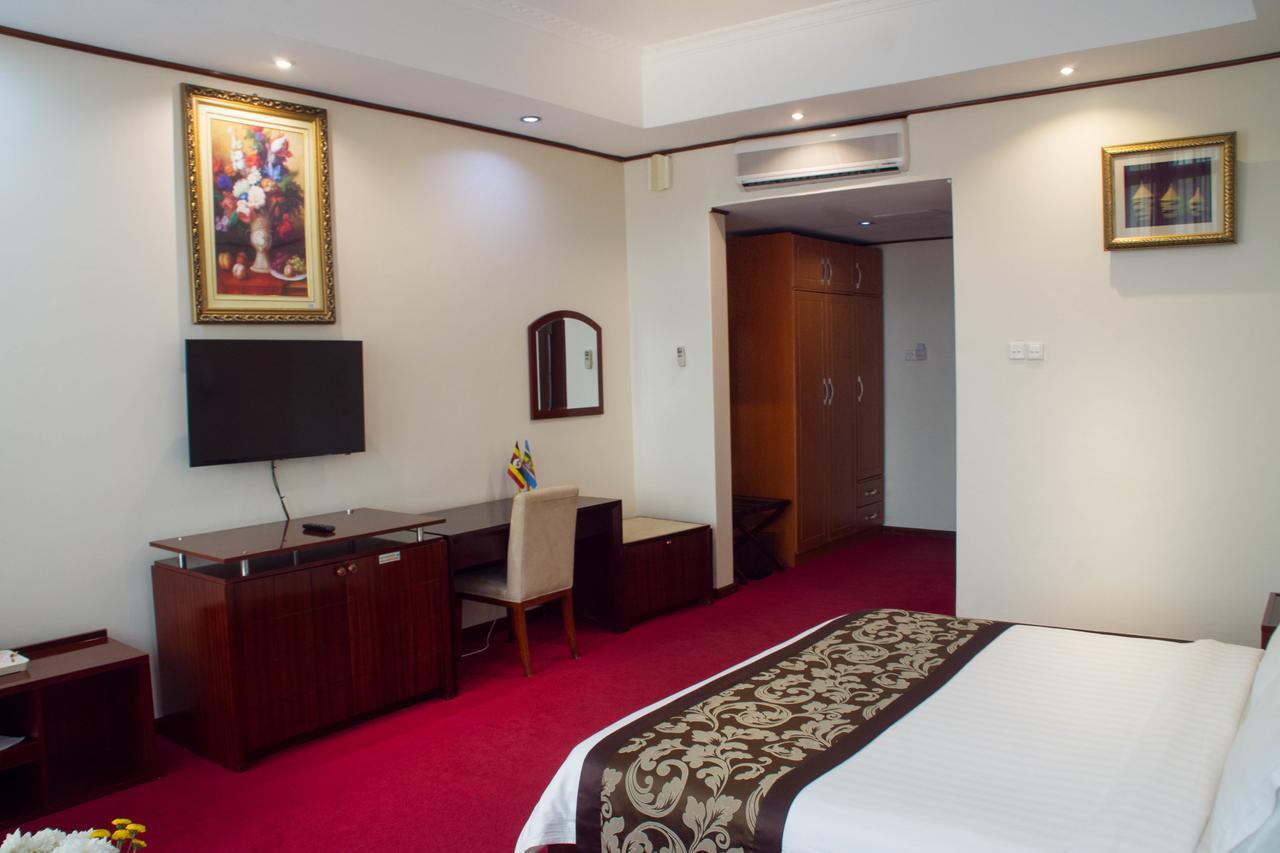Lake View Resort Hotel Mbarara Extérieur photo