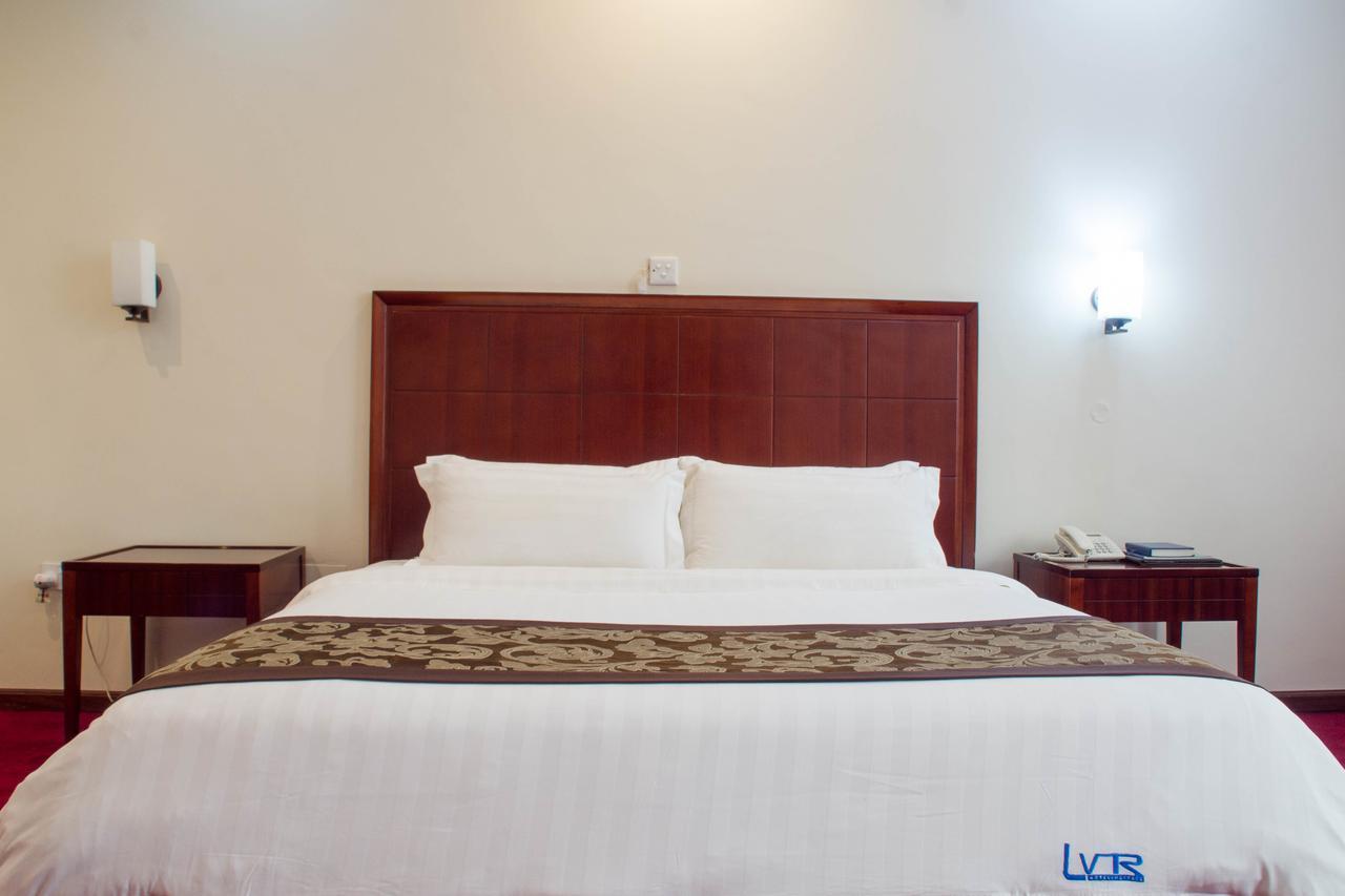 Lake View Resort Hotel Mbarara Extérieur photo