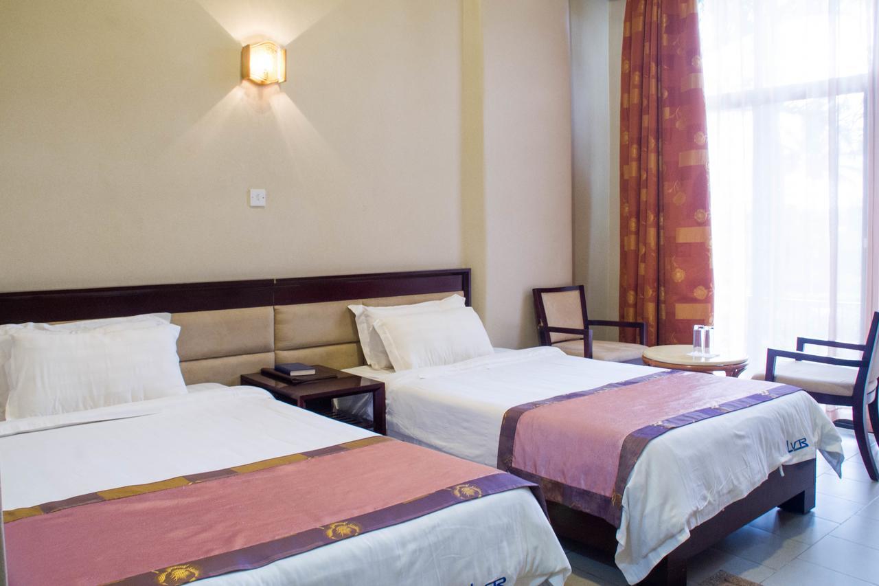 Lake View Resort Hotel Mbarara Extérieur photo