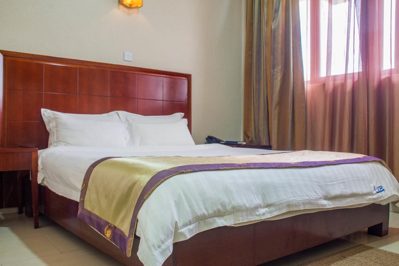 Lake View Resort Hotel Mbarara Extérieur photo